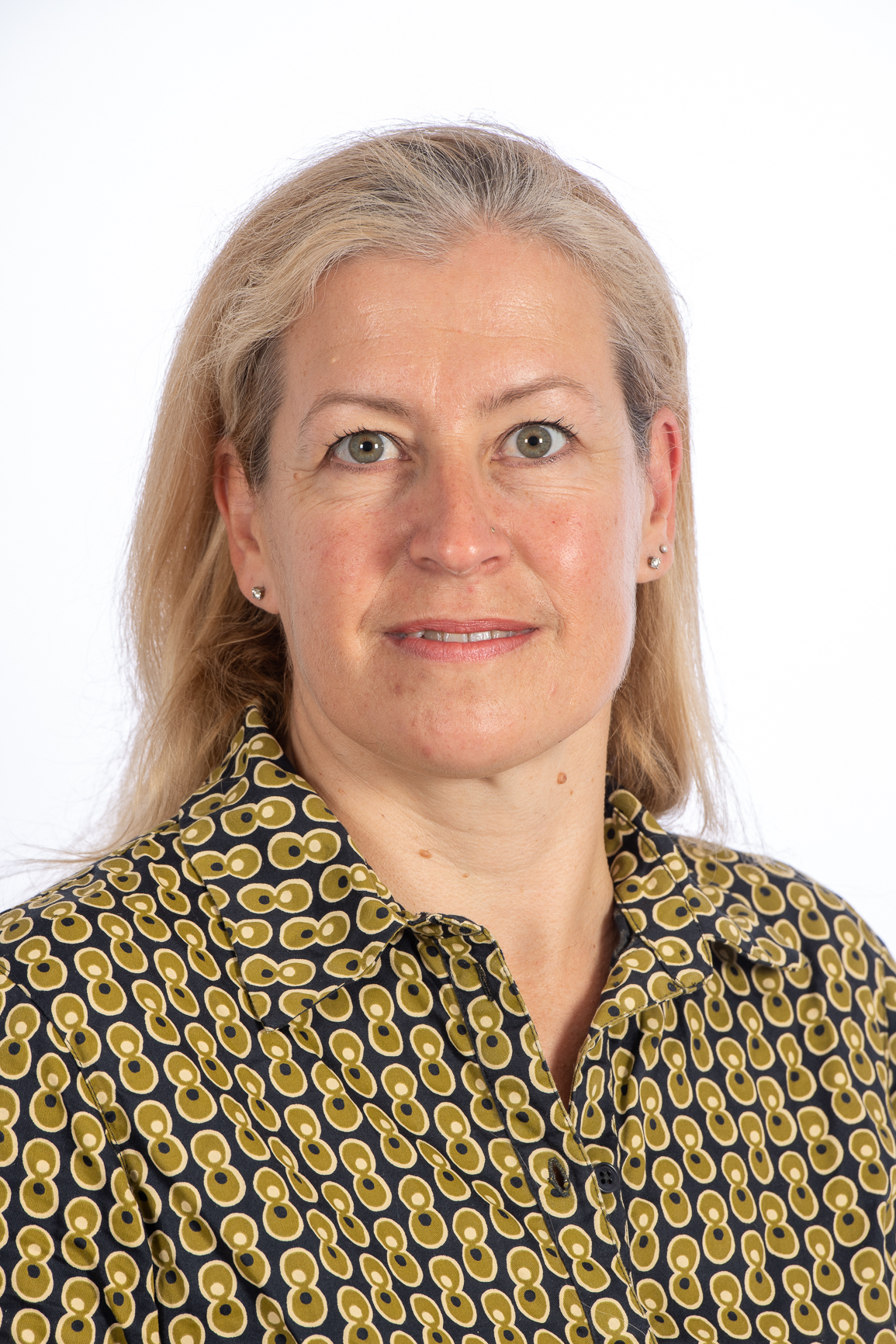 Dr. Julia Ehlermann
