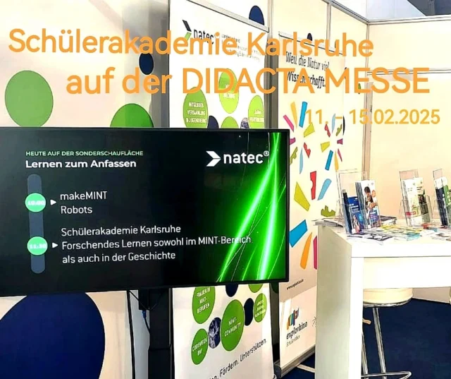 Dank natec hatten wir dieses Jahr wieder die Möglichkeit uns auf der DIDACTA MESSE in Stuttgart zu präsentieren:
In Halle 7, Stand 7C68

An dieser Stelle 
nochmal ein großes Dankeschön an natec, für die Unterstützung und das gute miteinander. 

Mit zwei Angeboten im Gepäck machte sich die Schülerakademie auf den Weg nach Stuttgart zur Messe:
- MINT-Tisch zum Thema Bewegung 
- Infostand zum Demokratie Projekt
Richtig aktiv waren wir am Samstag. Viele kleine und große Besucher waren neugierig auf den MINT-Tisch zum Thema Bewegung. Anregende und interessierte Gespräche gab es auch bei unserem weiteren Angebot, dem Infostand zum Demokratie Projekt. Hier erhielten Besucher Einblick in das Förderprojekt und konnten sich informieren. 
Am Samstag von 11:30 bis 13 Uhr bespielten wir die Sonderschau-Fläche „Lernen zum Anfassen“ in Halle 7, Stand 7B68.
 „Forschen, Tüfteln und Entdecken“ – unter diesem Motto wurden die kleinen und großen Besucher eingeladen, aktiv zu werden.

#didacta
#bildung
#stuttgart
#KinderundJugendliche
#mint 
#kit
#jugendforscht
#experimentieren 
#programmieren 
#begabtenförderung 
#talentförderung
#karlsruhe
#stadtkarlsruhe
#schülerakademiekarlsruhe
#hectorkinderakademiekarlsruhe
#hectorkinderakademie